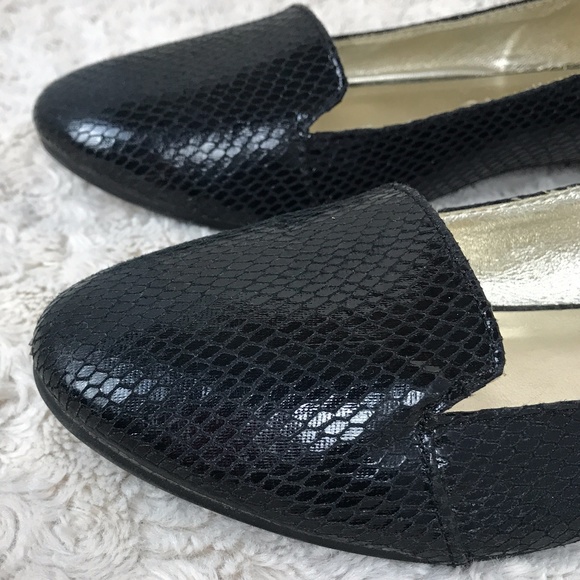 Mossimo Supply Co. Shoes - Black Faux Snakeskin Print Slip-on Flats Loafers
